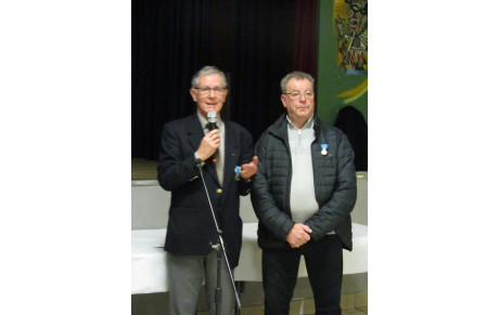 Remise de la Médaille de bronze à Jean-François Thomas